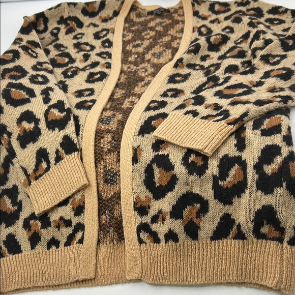 Leopard Print Women's Cardigan - Picture 4 of 16